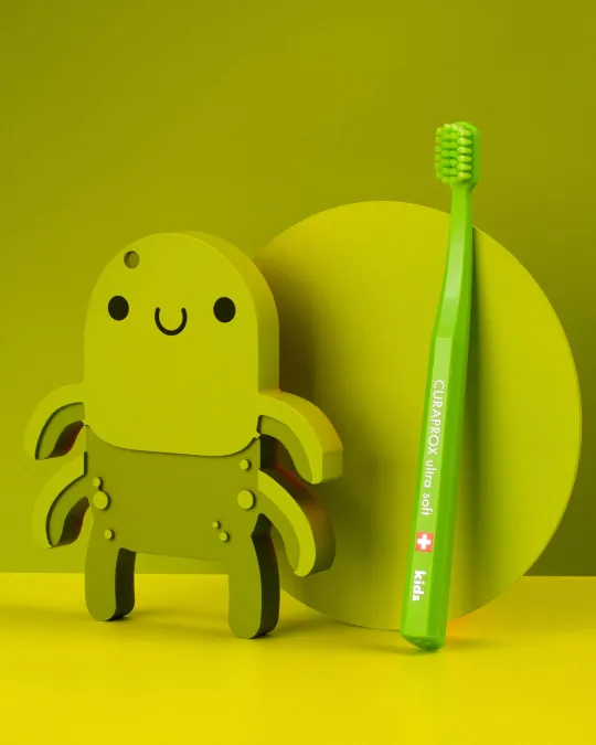Children’s toothbrush|Curaprox shop Switzerland.